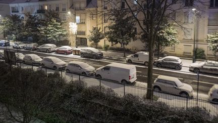 A snowy street in Plessis-Robinson, in Hauts-de-Seine, January 8, 2024. (SERGE TENANI / HANS LUCAS / AFP)