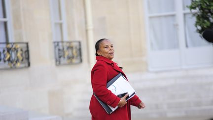 Christiane Taubira, le 28 septembre 2012 &agrave; la sortie du Conseil des ministres, &agrave; Paris. (CHRISTOPHE MORIN  / MAXPPP)