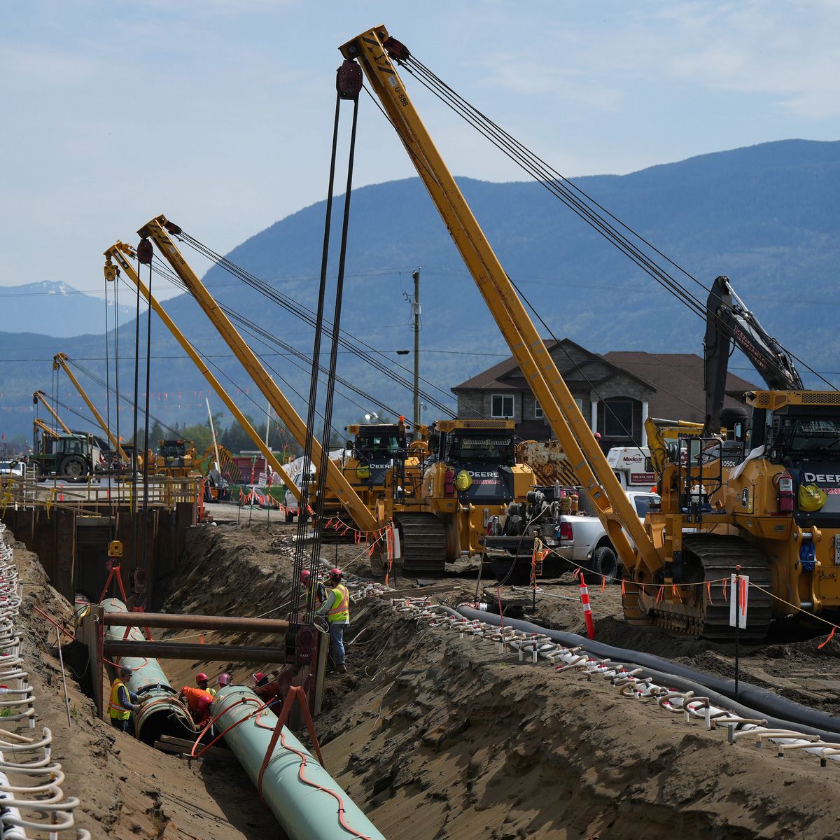 Fermeture de la canalisation 5 d'Enbridge, Le Canada accusé d'invoquer un  traité pour nuire aux droits des Autochtones