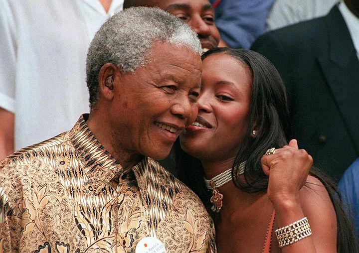 Nelson Mandela et Naomi Campbell, février 1998 à Cap Town
 (ANNA ZIEMINSKI / AFP)