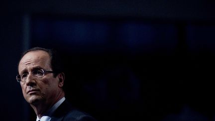 Fran&ccedil;ois Hollande lors de la convention d'investiture du PS pour l'&eacute;lection pr&eacute;sidentielle, le 22 octobre &agrave; Paris. (JOEL SAGET/AFP)