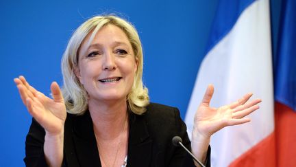 La pr&eacute;sidente du Front national, Marine Le Pen, le 30 mars 2014 &agrave; Nanterre (Hauts-de-Seine). (PIERRE ANDRIEU / AFP)