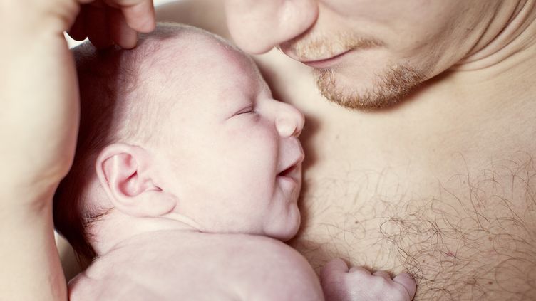 Santé : on constae moins de dépressions chez les pères ayant bénéficié du congé paternité