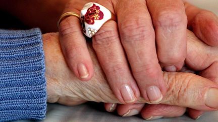 Alzheimer : le quotidien de la femme d'un malade