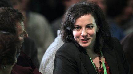 La nouvelle secr&eacute;taire nationale d'EELV, lors de son &eacute;lection, au congr&egrave;s du parti &eacute;cologiste &agrave; Caen, le 30 novembre 2013. (CHARLY TRIBALLEAU / AFP)