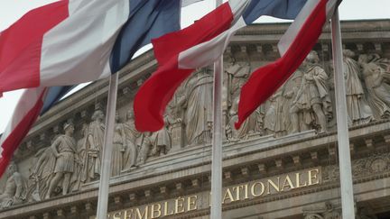 Chacun a sa propre idée de "La France"... Les chanteurs aussi.&nbsp; (OWEN FRANKEN / CORBIS DOCUMENTARY RF / GETTY IMAGES)