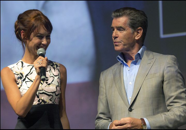 Pierce Brosnan et Olga Kurylenko lors de la projection de "The November Man" à Deauville
 (Jean-François Lixon)