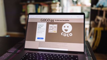 Le fondateur du site de rencontres controversé Coco placé en garde à vue