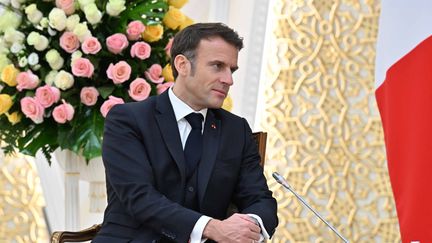 Le chef de l'Etat Emmanuel Macron lors de sa visite à Astana (Kazakhstan), le 1er novembre 2023. (HANDOUT / KAZAKHSTAN'S PRESIDENTIAL PRESS  / AFP)