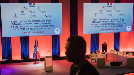 Les rencontres nationales contre la radicalisation, à l'initiative de l'Etat, le 24 octobre 2016 à Paris. (LIONEL BONAVENTURE / AFP)