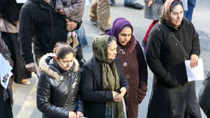 Des familles roms manifestent, le 16 f&eacute;vrier 2014, &agrave; Bobigny (Seine-Saint-Denis). (MICHEL STOUPAK / CITIZENSIDE / AFP)