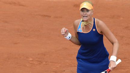 Kristina Mladenovic a réalisé le premier exploit français de Roland-Garros (MIGUEL MEDINA / AFP)