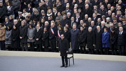 Le président François Hollande photographié lors de la cérémonie d'hommage national aux victimes des attentats de Paris, le 27 novembre aux Invalides. (MAXPPP)