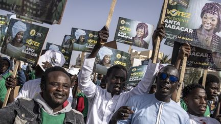 Des manifestants lors d'un rassemblement à Dakar (Sénégal), le 2 mars 2024. (JOHN WESSELS / AFP)