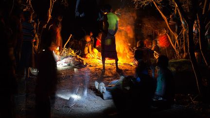 ’Assemblée générale des Nations-Unies adopte sa première résolution pour bannir définitivement ces pratiques dans le monde. En 2015, l’FNUAP et l’Unicef, acteurs majeurs dans la lutte contre les MGF, ont souligné l’importance d’impliquer les professionnels de la santé dans l’abandon de l’excision (20% des opérations sont exécutées dans des centres de santé). (REUTERS/Siegfried Modola)