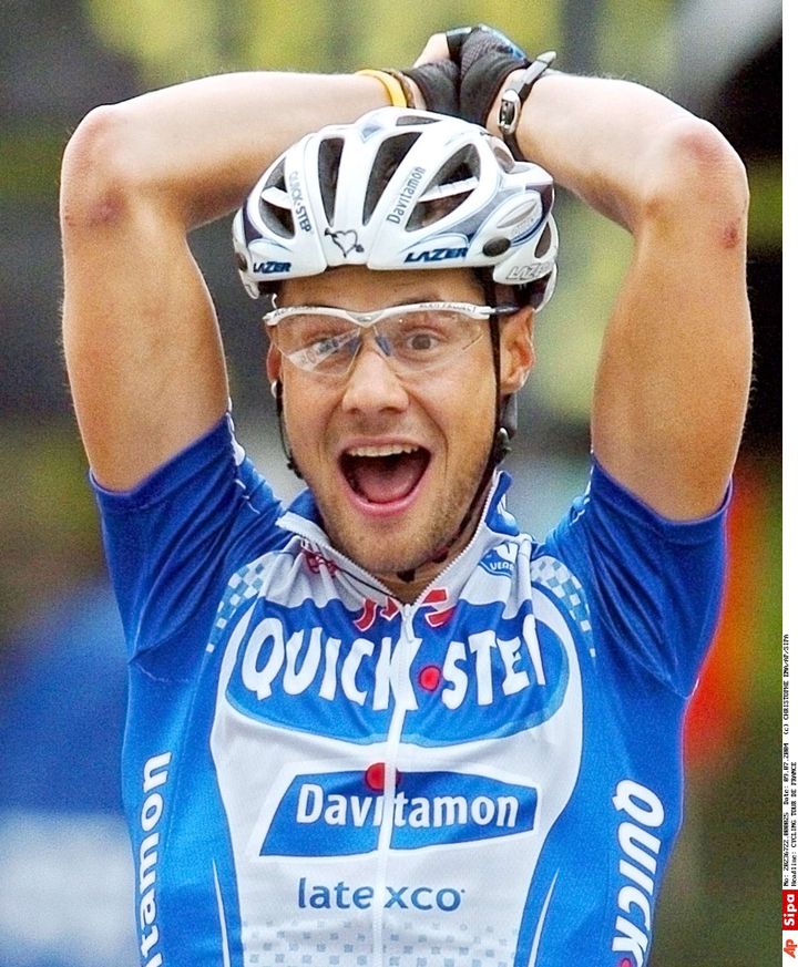 Le coureur belge Tom Boonen, vainqueur de la 6e étape du Tour de France entre Bonneval et Angers, le 9 juillet 2004. (CHRISTOPHE ENA/AP/SIPA / AP)