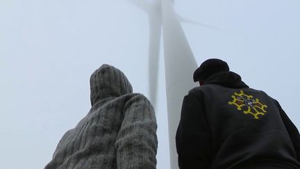 Dans le Tarn, la justice a donné raison à un couple qui considérait les éoliennes comme étant nocives pour leur santé. Cette décision sonne le glas d'une bataille juridique de près six ans. (CAPTURE ECRAN FRANCE 2)