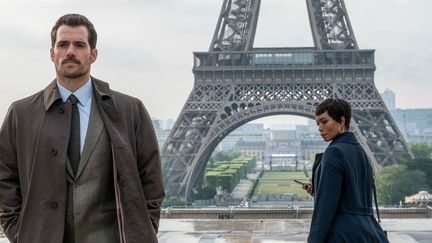 Henry Cavill et Angela Bassett dans "Mission Impossible 6", un film tourné en France et attendu en salles le 1er août 2018.
 (Paramount Pictures / All rights reserved / Chiabella James)