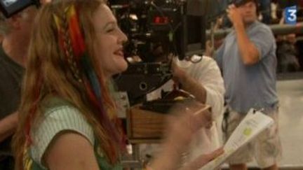 &quot;Bliss&quot;, le premier film de Drew Barrymore, sort sur les écrans
 (Culturebox)