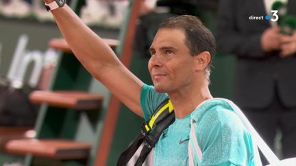 Rafael Nadal has done everything he can to get back to Roland Garros.  Unfortunately, the Spanish legend lost to Alexander Zverev in the first round.  The world No. 4's reaction following being eliminated was outstanding.