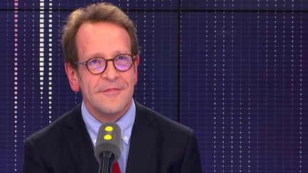 Gilles Legendre, député LREM de Paris, invité de "Tout est politique" vendredi 22 septembre 2017. (FRANCEINFO)