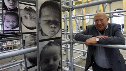 Le plasticien Christian Boltanski à l&#039;ouverture de l&#039;exposition &quot;Chance&quot; à Rio de Janeiro, Brésil, en mai 2012
 (M.de Paula. AFP)