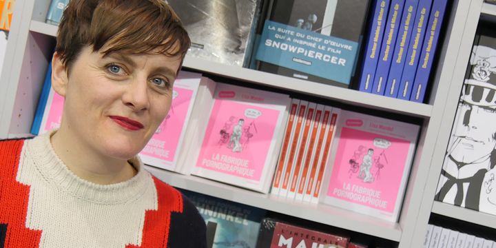 Lisa Mandel sur le stand Casterman à Angoulême
 (Laurence Houot / Culturebox)