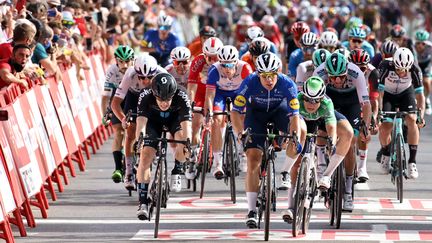 Fabio Jakobsen lors de la 8e étape de la Vuelta. (JOSE JORDAN / AFP)