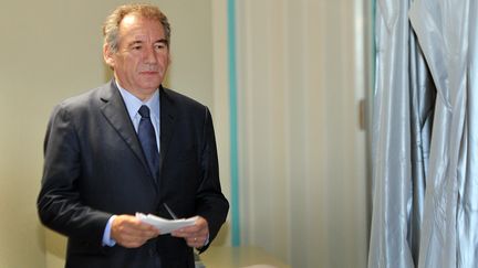 Fran&ccedil;ois Bayrou a obtenu moins de 9% au premier tour de l'&eacute;lection pr&eacute;sidentielle, le 22 avril 2012. (PIERRE ANDRIEU / AFP)