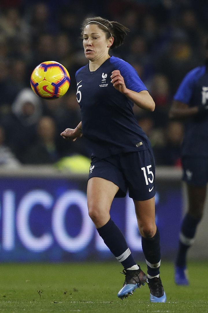 Elise Bussaglia, joueuse de l'équipe de France de football, lors d'un match amical contre les Etats-Unis, le 19 janvier 2019, au Havre (Seine-Maritime). (CHARLY TRIBALLEAU / AFP)