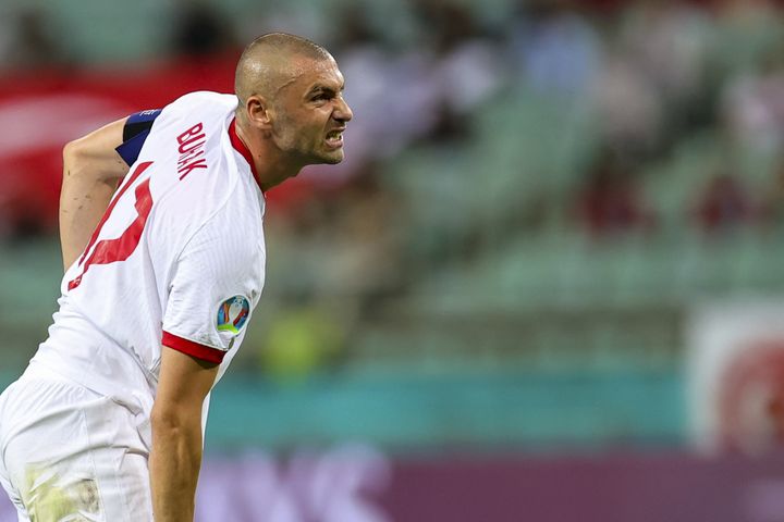 Burak Yilmaz contre la Suisse, le 20 juin 2021. (ALI BALIKCI / ANADOLU AGENCY)