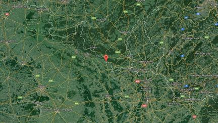 L'&eacute;quipe r&eacute;serve de Villers-devant-Orval (Belgique) est d&eacute;sormais sponsoris&eacute;e par le site de porno amateur Jacquie et Michel. (GOOGLE MAPS)