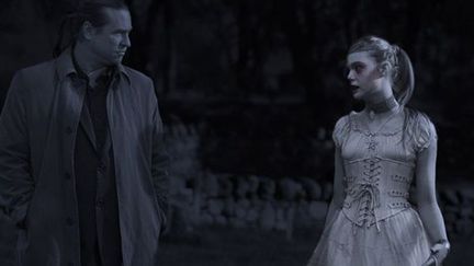 Val Kilmer et Elle Fanning dans &quot;Twixt&quot; de Francis Ford Coppola, projeté en ouverture du Festival de Géradmer
 (Pathé Distribution)