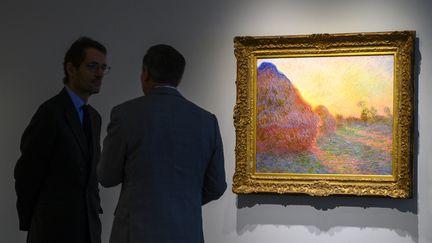 110,7 millions de dollars pour Meules de Claude Monet en mai 2019 lors d’une vente organisée par la maison Sotheby’s. (DON EMMERT / AFP)