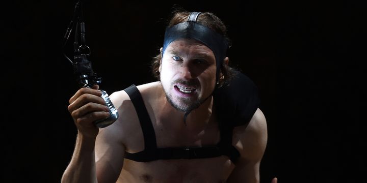 Lars Eidinger est Richard III, mis en scène par Thomas Ostermeier
 (Boris Horvat/AFP)