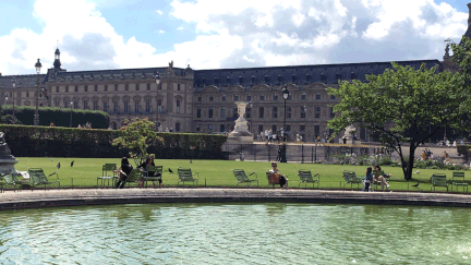  (Même aux Tuileries, de nombreux bancs restent vides © Audrey Morellato / Radio France)