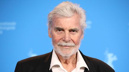 Le comédien autrichien Peter Simonischek à la 73e Berlinale le 22 février 2023 à Berlin (Allemagne). (SEBASTIAN REUTER / GETTY IMAGES EUROPE)