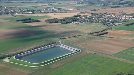 Une retenue d'eau à Mauze sur le Mignon (Deux-Sèvres), le 26 octobre 2022. Illustration (MARIE DELAGE / MAXPPP)