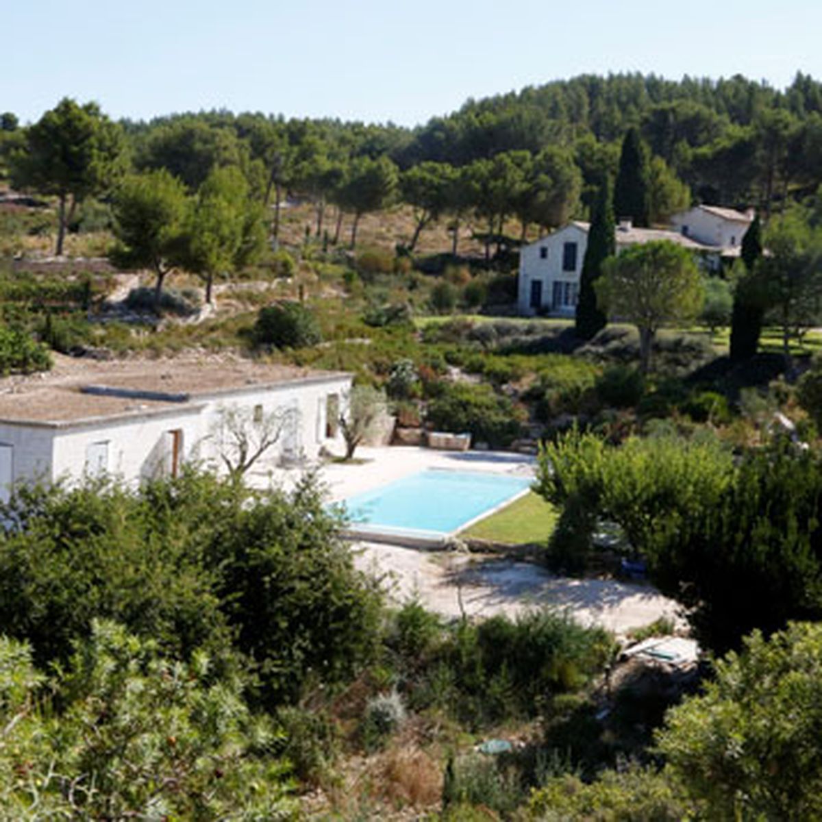 In s de la Fressange devra d truire sa maison construite sans