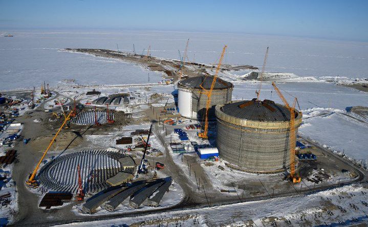 Résevoirs de gaz naturel en construction dans la péninsule de Yamal en Arctique (Kirill kudryavtsev / AFP)