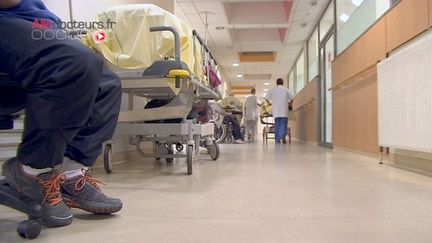 Plan urgence pour l'hôpital : "c'est une goutte d'eau"