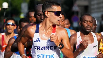 Mehdi Frère lors du marathon des championnats du monde d'athlétisme de Budapest, le 27 août 2023. (ALEKSANDRA SZMIGIEL / POOL / AFP)