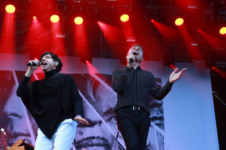 Russel Mael et Alex Kapranos, un Sparks et un Franz Ferdinand sur la Grande scène de Rock en Seine
 (Gilles Scarella - Studio France Télévisions)