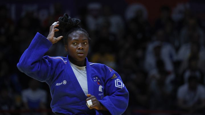 Clarisse Agbégnénou lors des championnats du monde de judo à Doha, le 10 mai 2023. (KARIM JAAFAR / AFP)