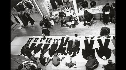 Yohji Yamamoto, Runway Order at Backstage
 (Donata Wenders)