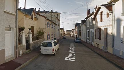 La rue de La Souterraine, à Limoges (Haute-Vienne), où a eu lieu une explosion, le 18 janvier 2020. (Google maps / franceinfo)