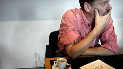 L'&eacute;crivain Alexis Jenni, le 27 septembre 2011 &agrave; Lyon (Rh&ocirc;ne). (JEAN-PHILIPPE KSIAZEK / AFP)