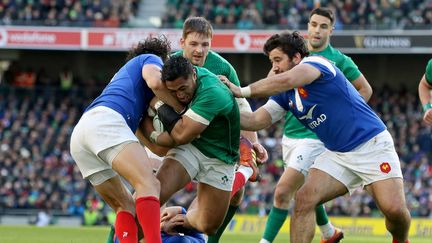 Les joueurs du XV irlandais face aux Français, le 10 mars 2019 à Dublin (Irlande). (PAUL FAITH / AFP)