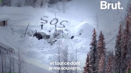 Il ne doit sa survie qu'à un "SOS" géant tracé dans la neige. Après avoir perdu sa maison dans un incendie, Tyson Steele a survécu pendant 20 jours dans le froid polaire de l'Alaska, avec l'espoir que quelqu'un vienne le sauver. Il raconte.