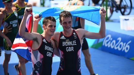 Les frères Brownlee rois du triathlon (LEON NEAL / AFP)